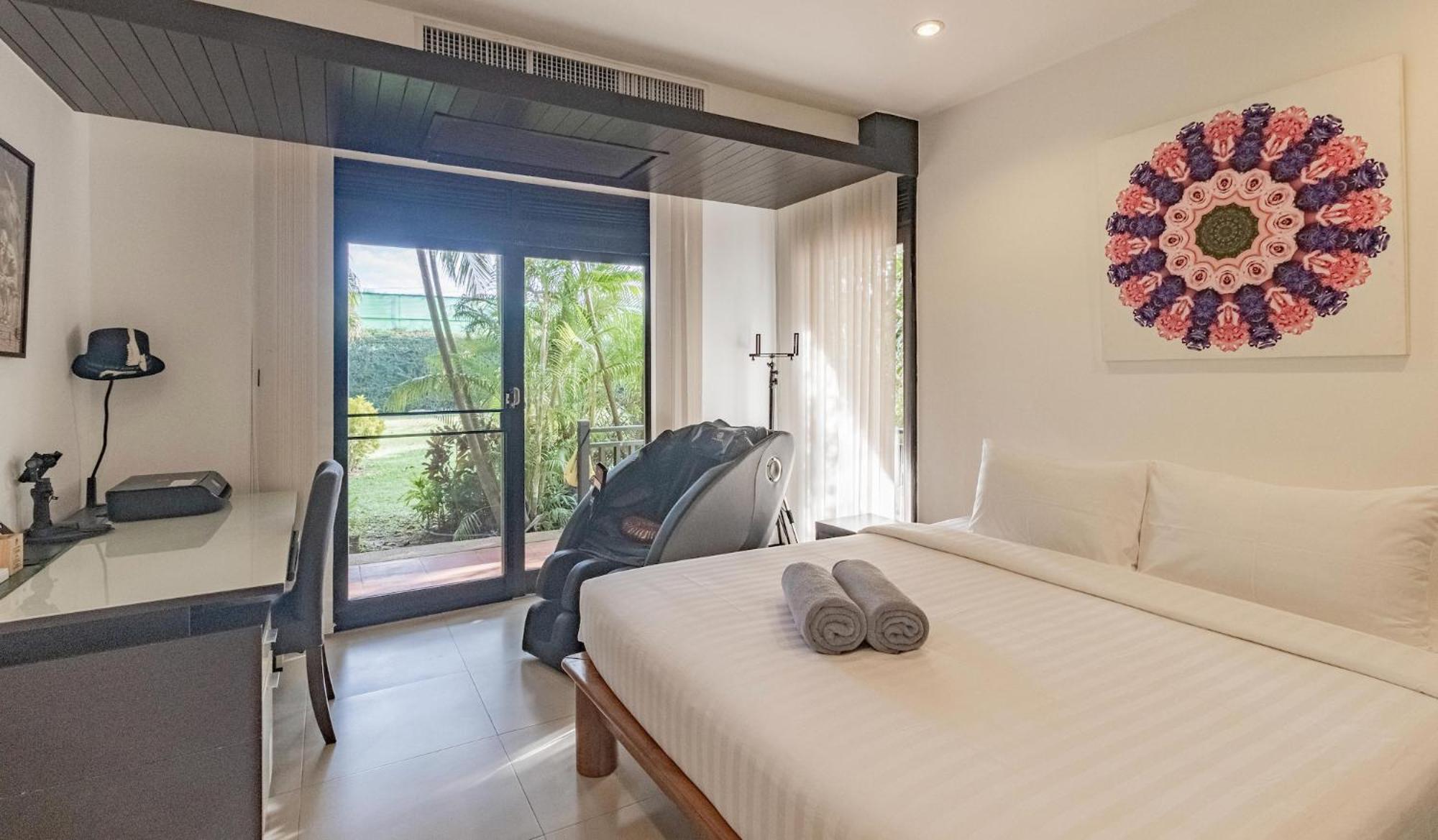 Casa Oasis — 3br In Laguna & Layan Beach Apartment Phuket